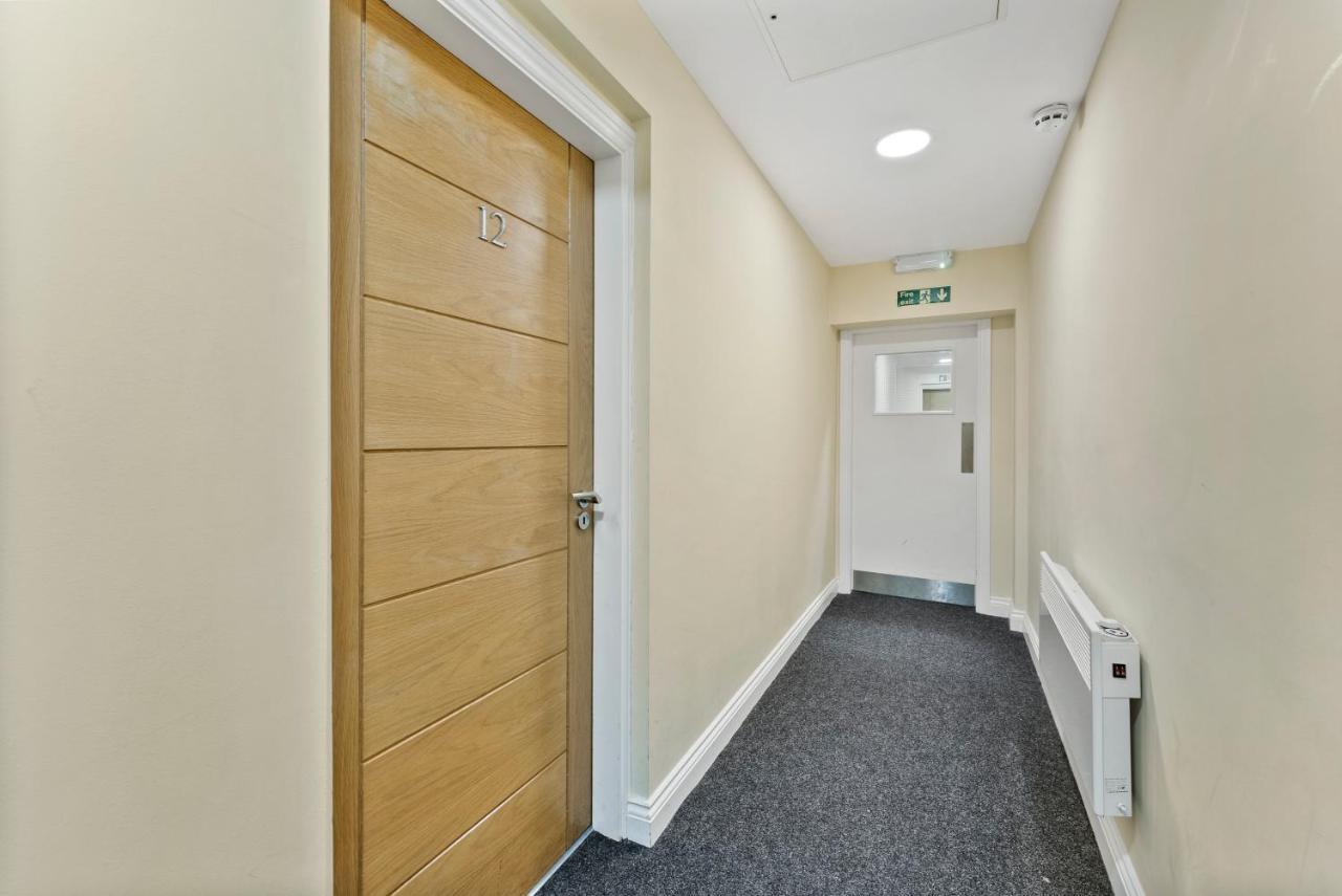 Central Leeds Gem - Parking - Sleeps 6 Apartman Kültér fotó